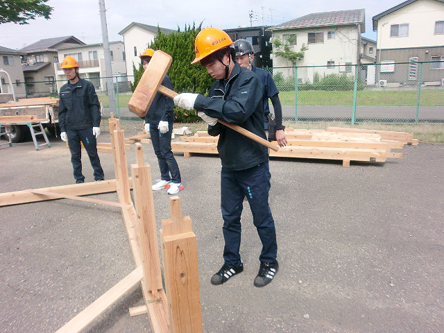 実寸大木造屋根組立